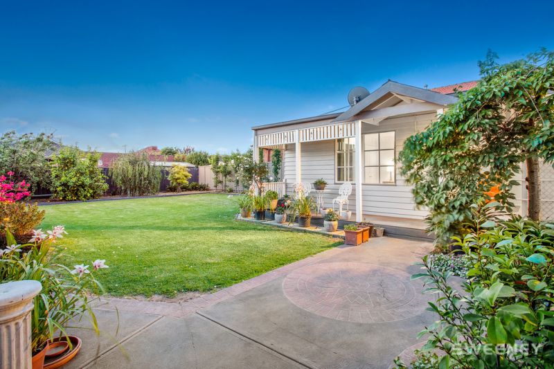 13 Mahon Avenue, Altona North - Thumbnail 5