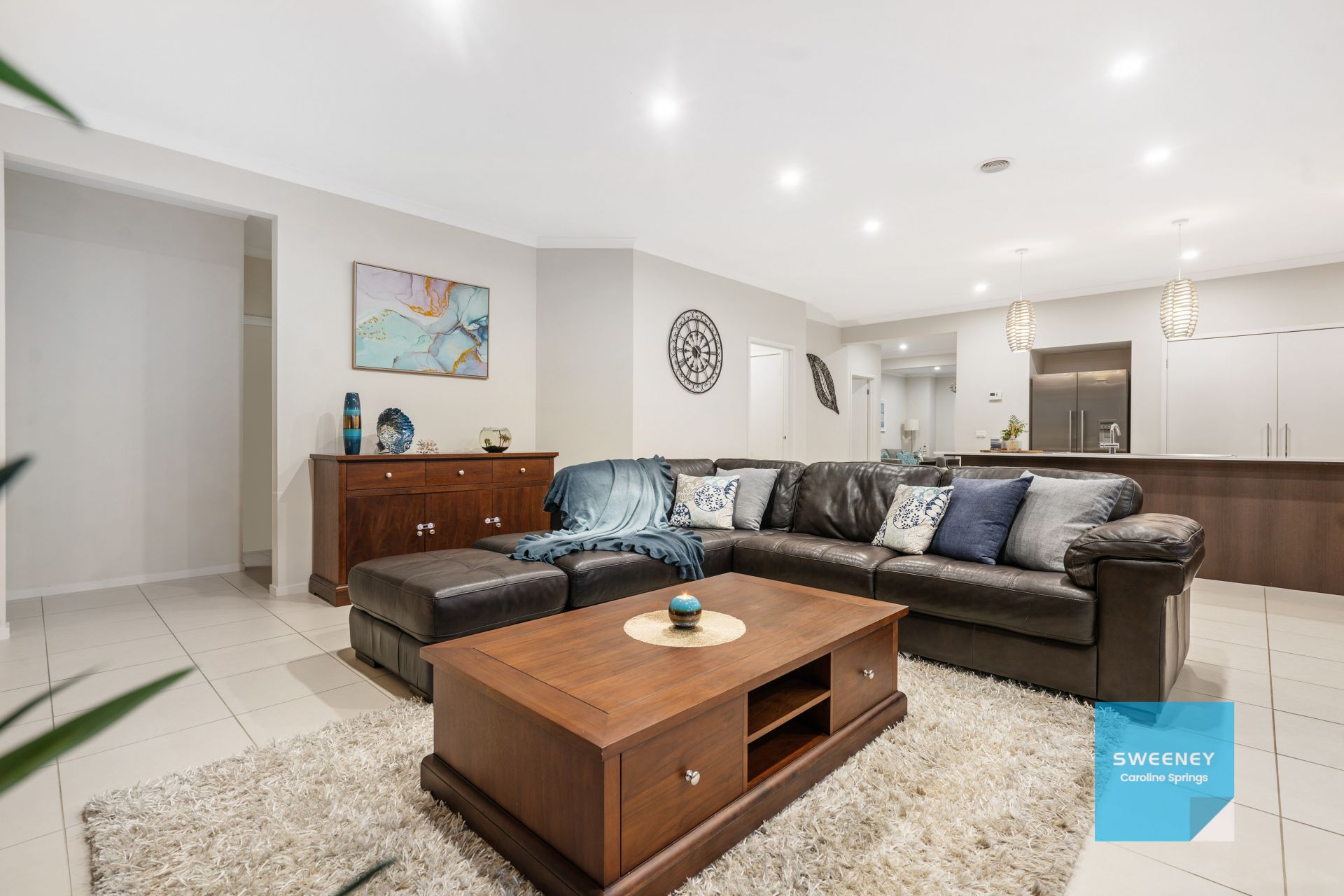 6 Scotsburn Place, CAROLINE SPRINGS Sweeney Estate Agents