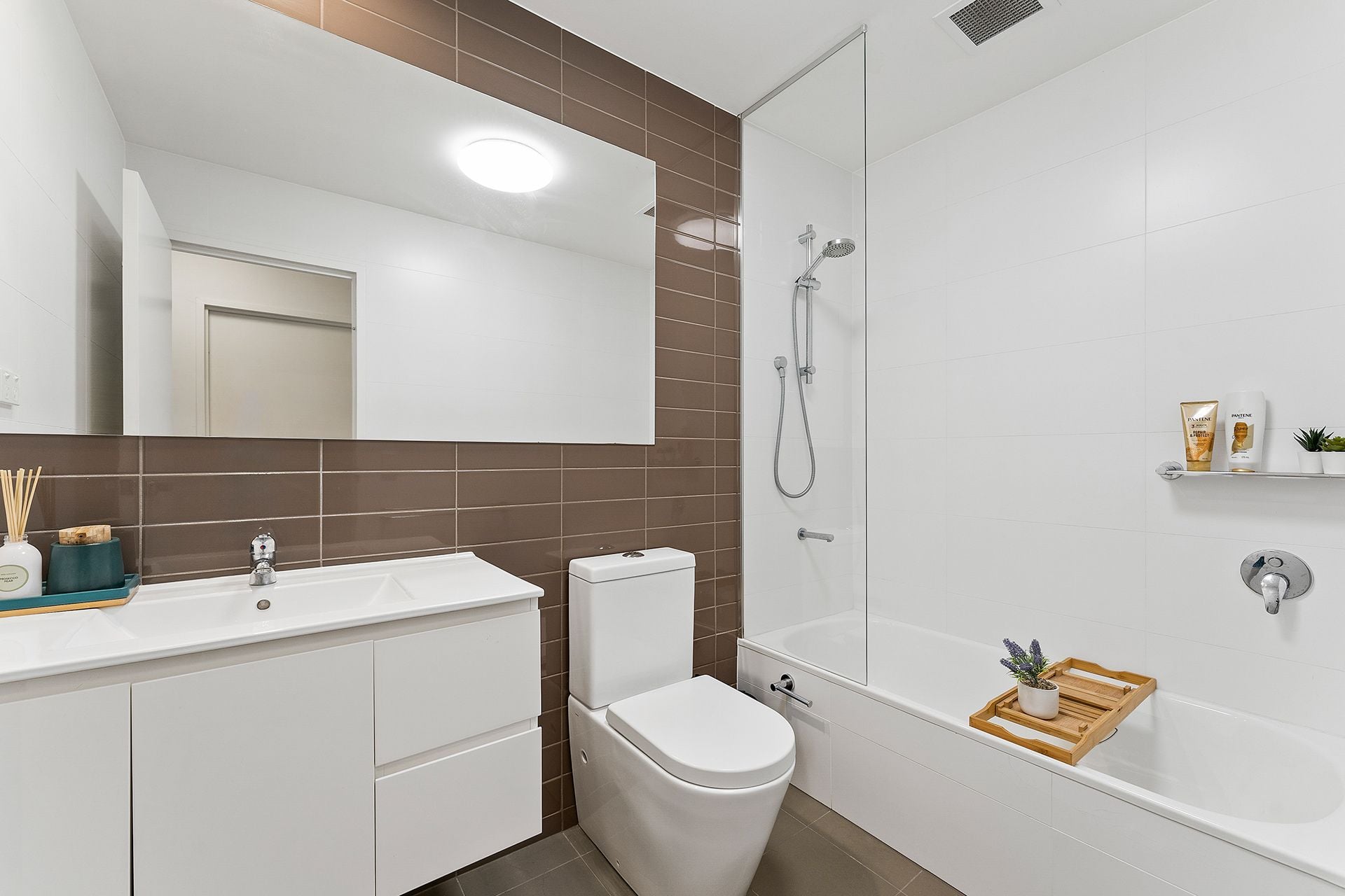 402/50 Charlotte Street Campsie NSW, Campsie - Thumbnail 3