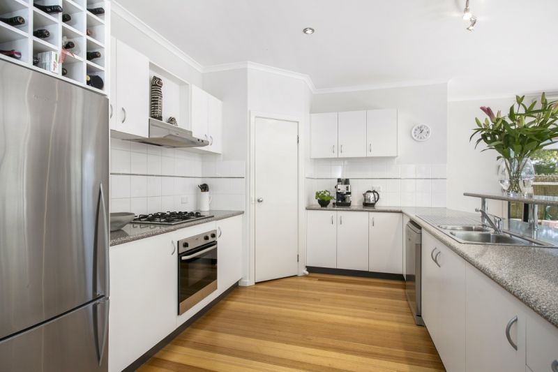18 Sweetman Parade Ocean Grove VIC, Ocean Grove - Thumbnail 6