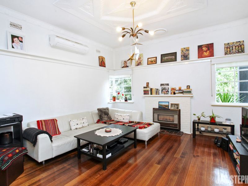 12 Rowe Street Maribyrnong VIC, Maribyrnong - Thumbnail 3