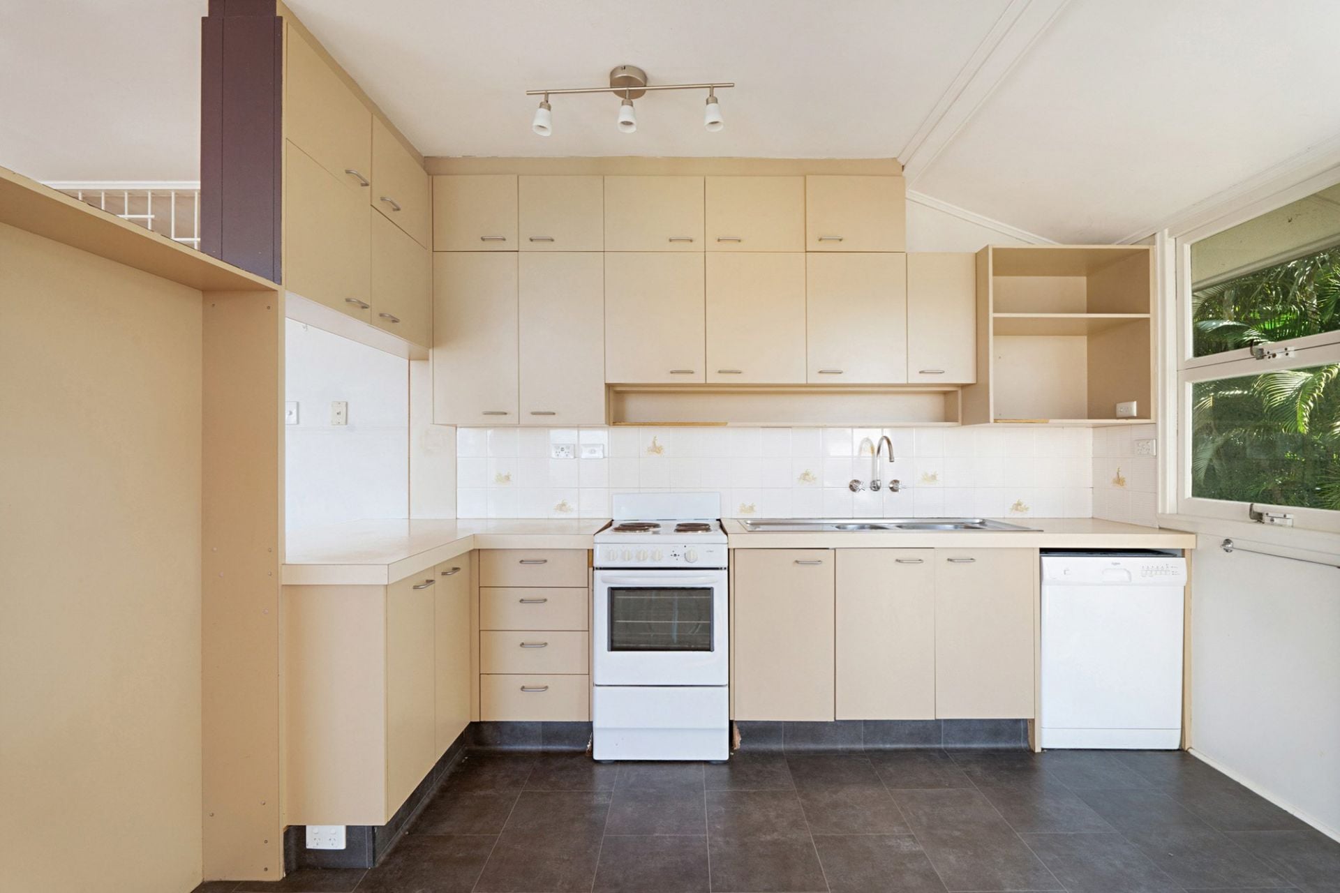 $ 1,220,000, Tugun - Thumbnail 8