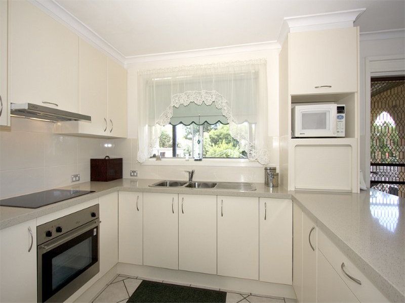 60 Kambalda Crescent, Fisher - Thumbnail 7