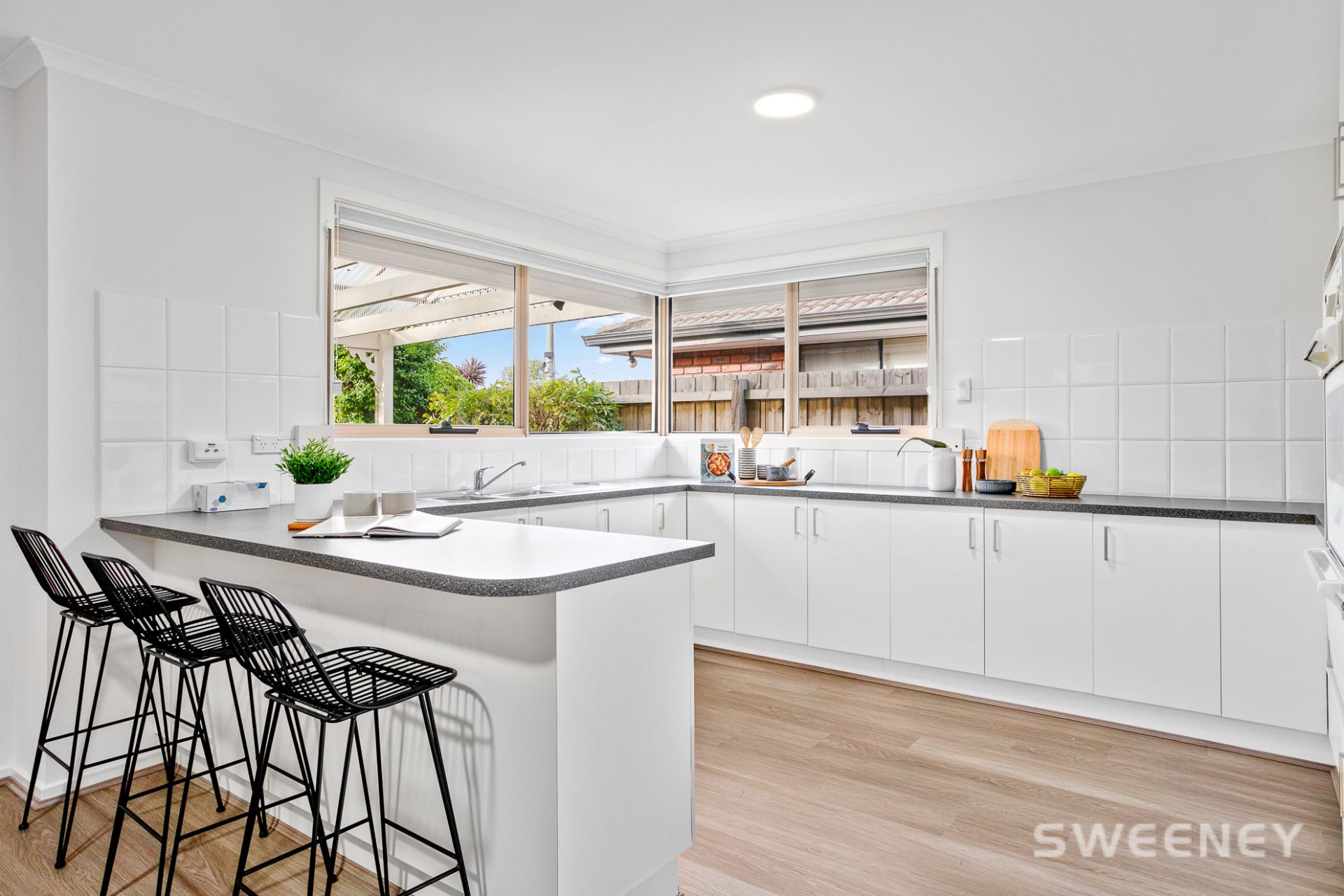 15 Balaclava Avenue, Altona Meadows - Thumbnail 3