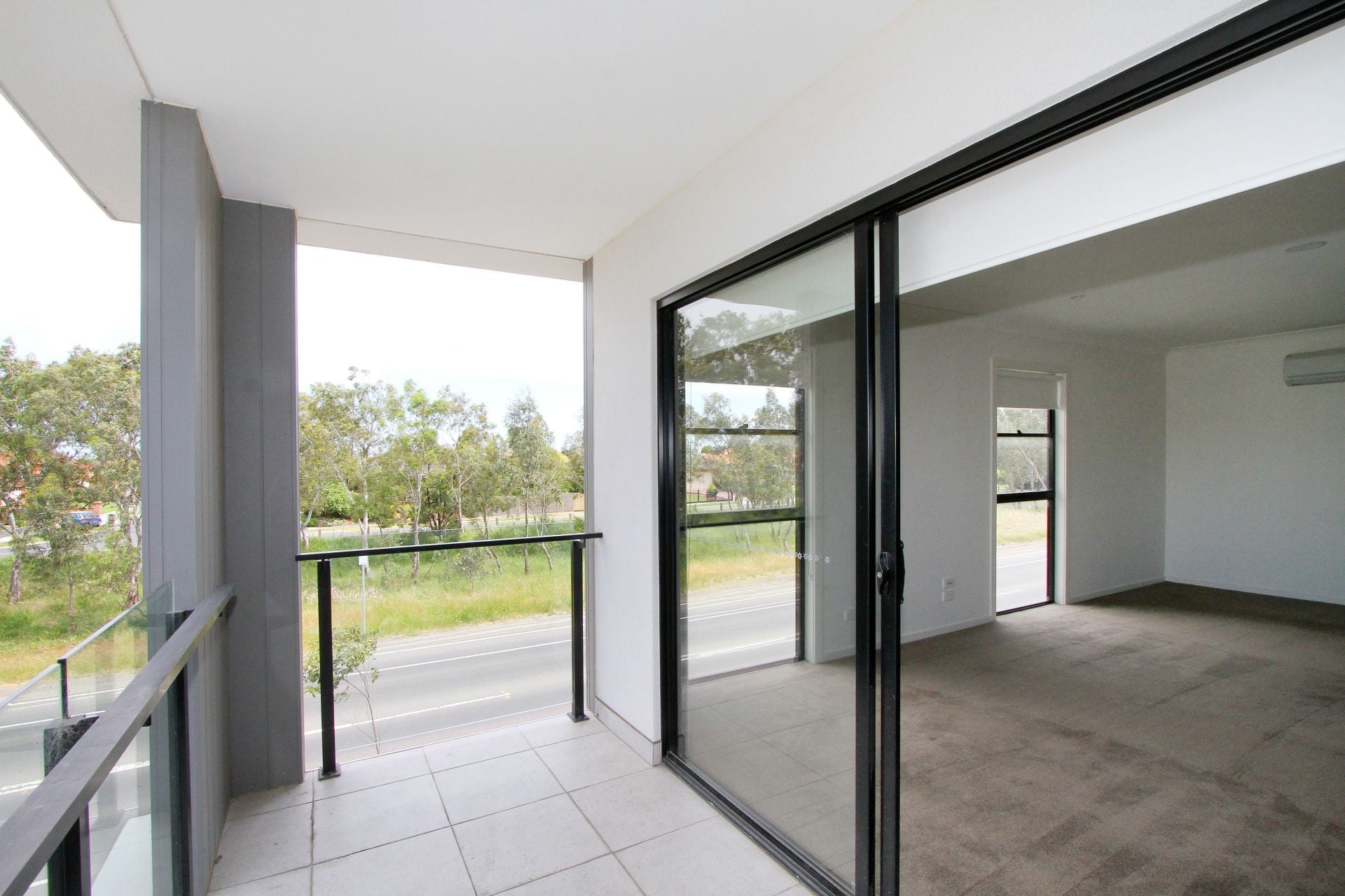 CHIC APARTMENT LIVING WITH AN AFFORDABLE PRICE TAG **UNDER APPLICATION**