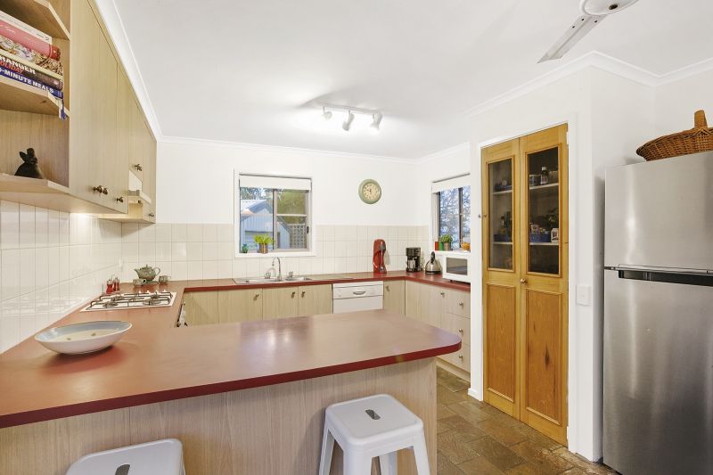 7 Tudor Court Ocean Grove VIC, Ocean Grove - Thumbnail 3