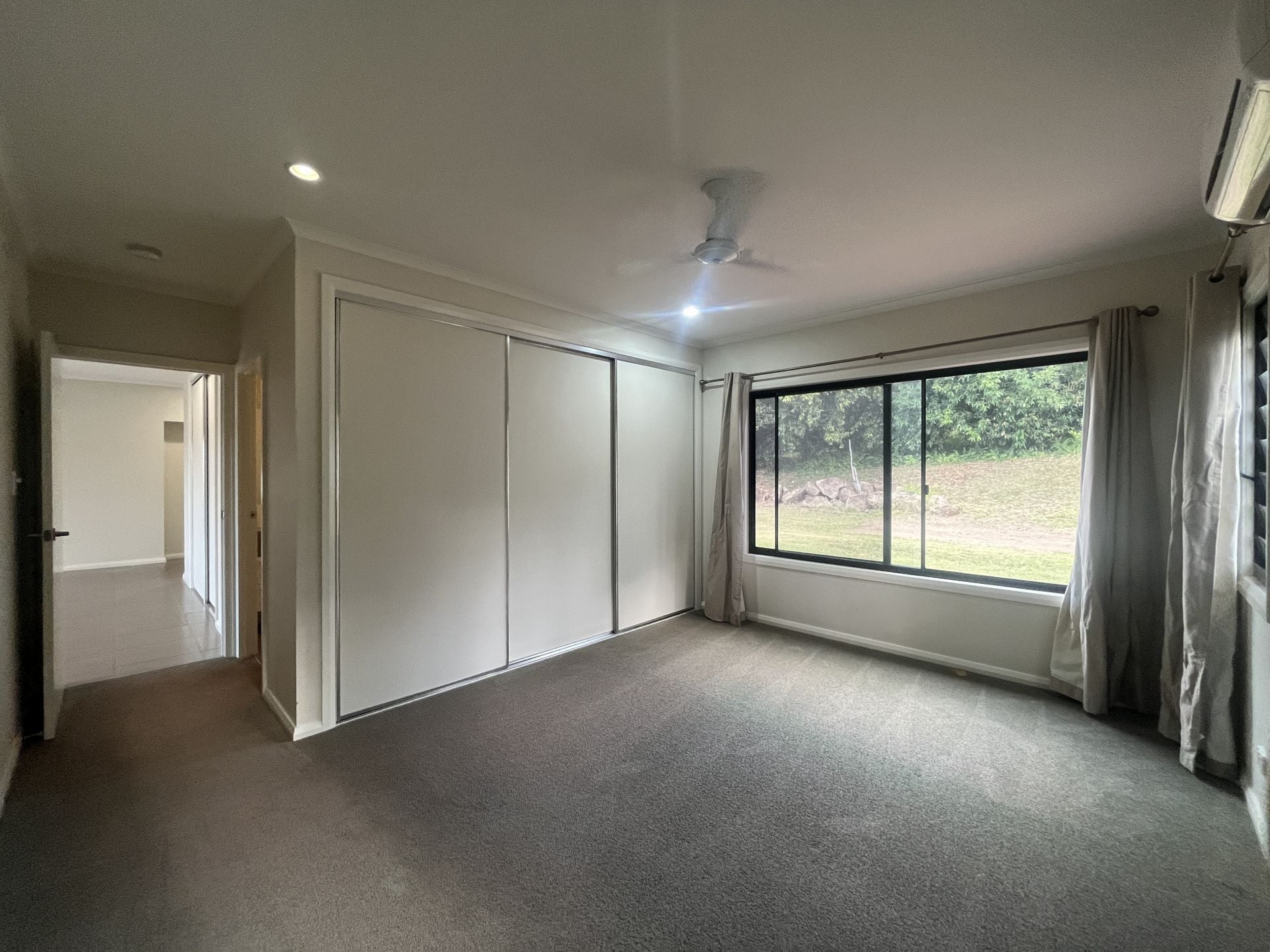 26 Abell Rd, Cannonvale Taylors Property Specialists