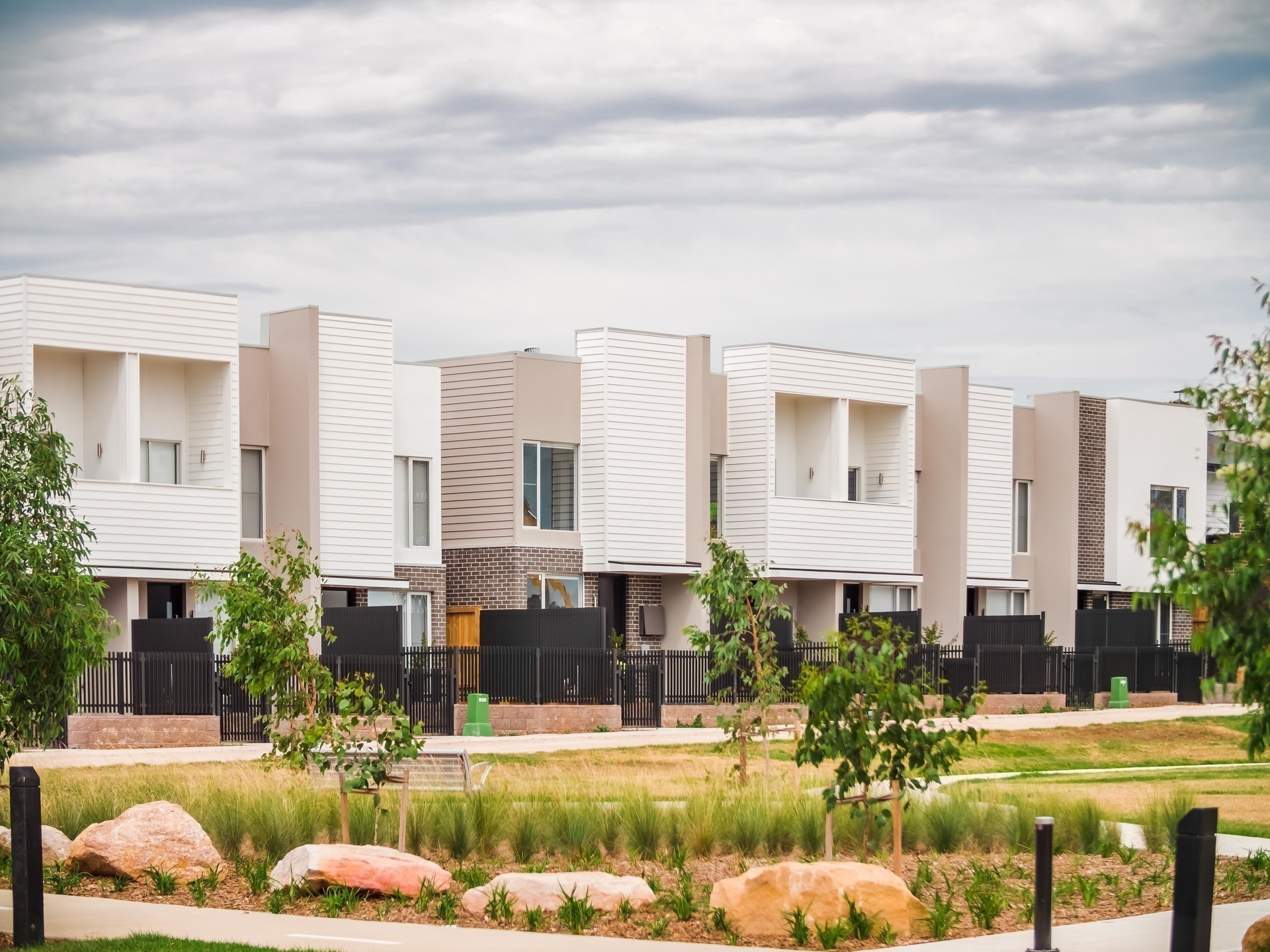 Denham Court 209 Jamboree Avenue Townhouse For Lease 4481724