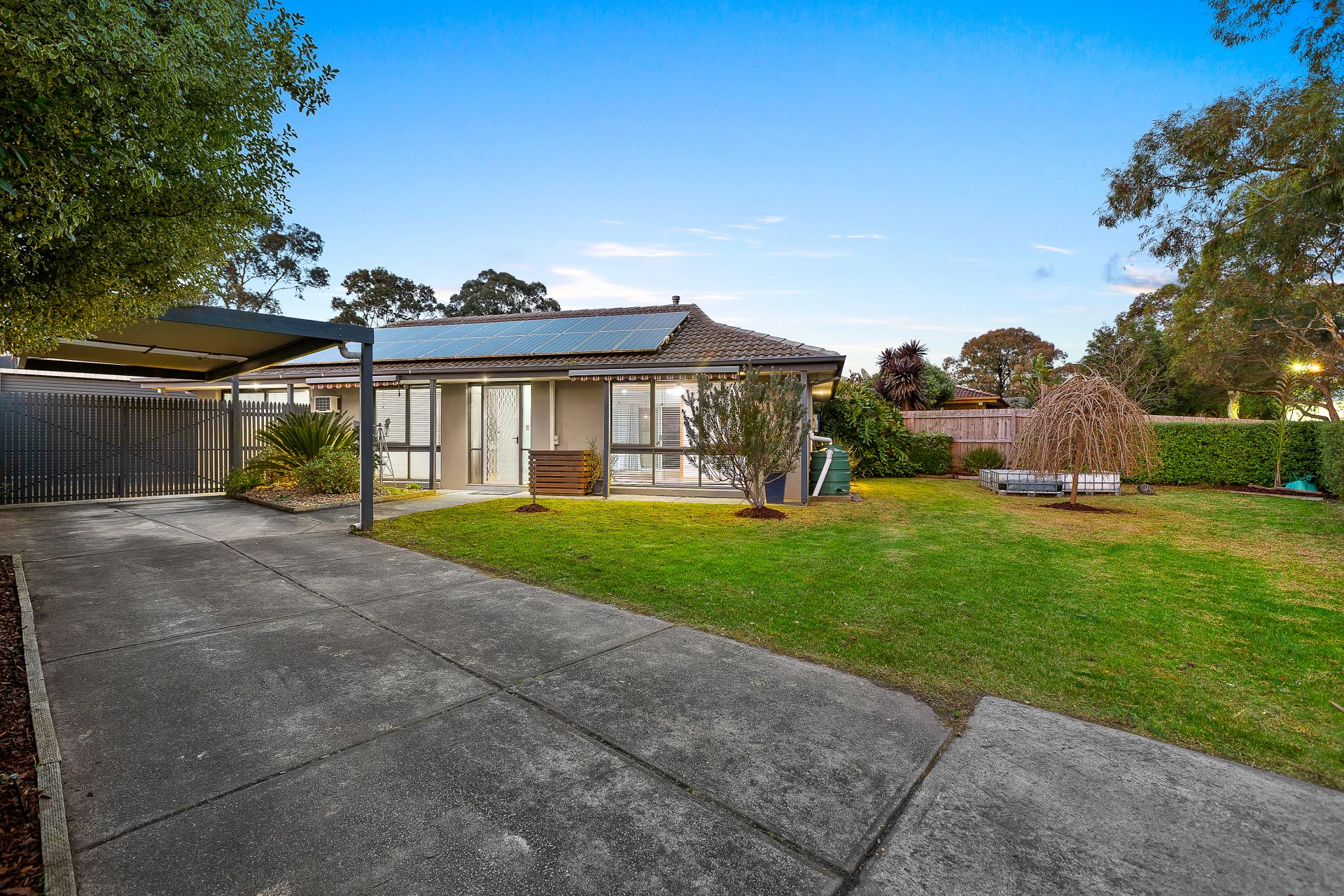 122 Endeavour Drive, Cranbourne North OBrien Real Estate