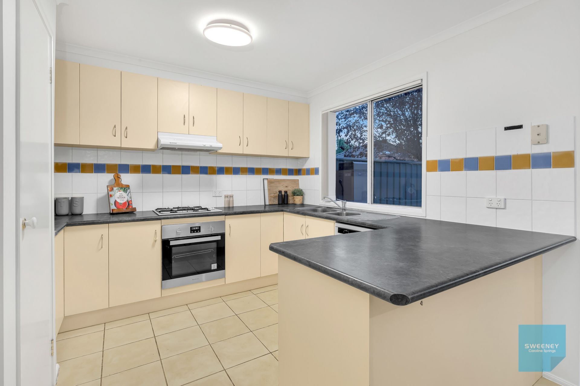 55 St Georges Avenue, Caroline Springs - Thumbnail 5