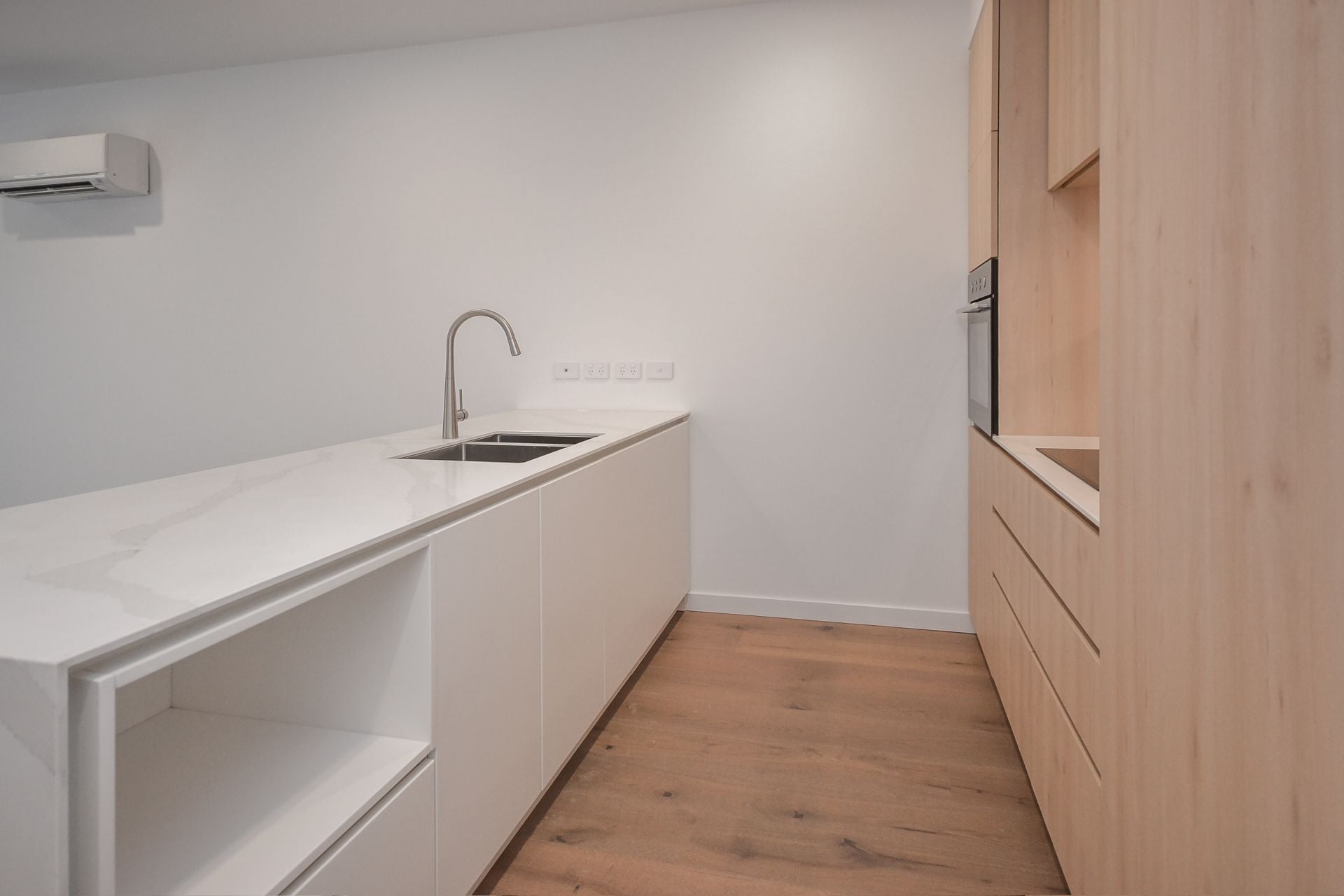 BRAND NEW PREMIUM APARTMENT