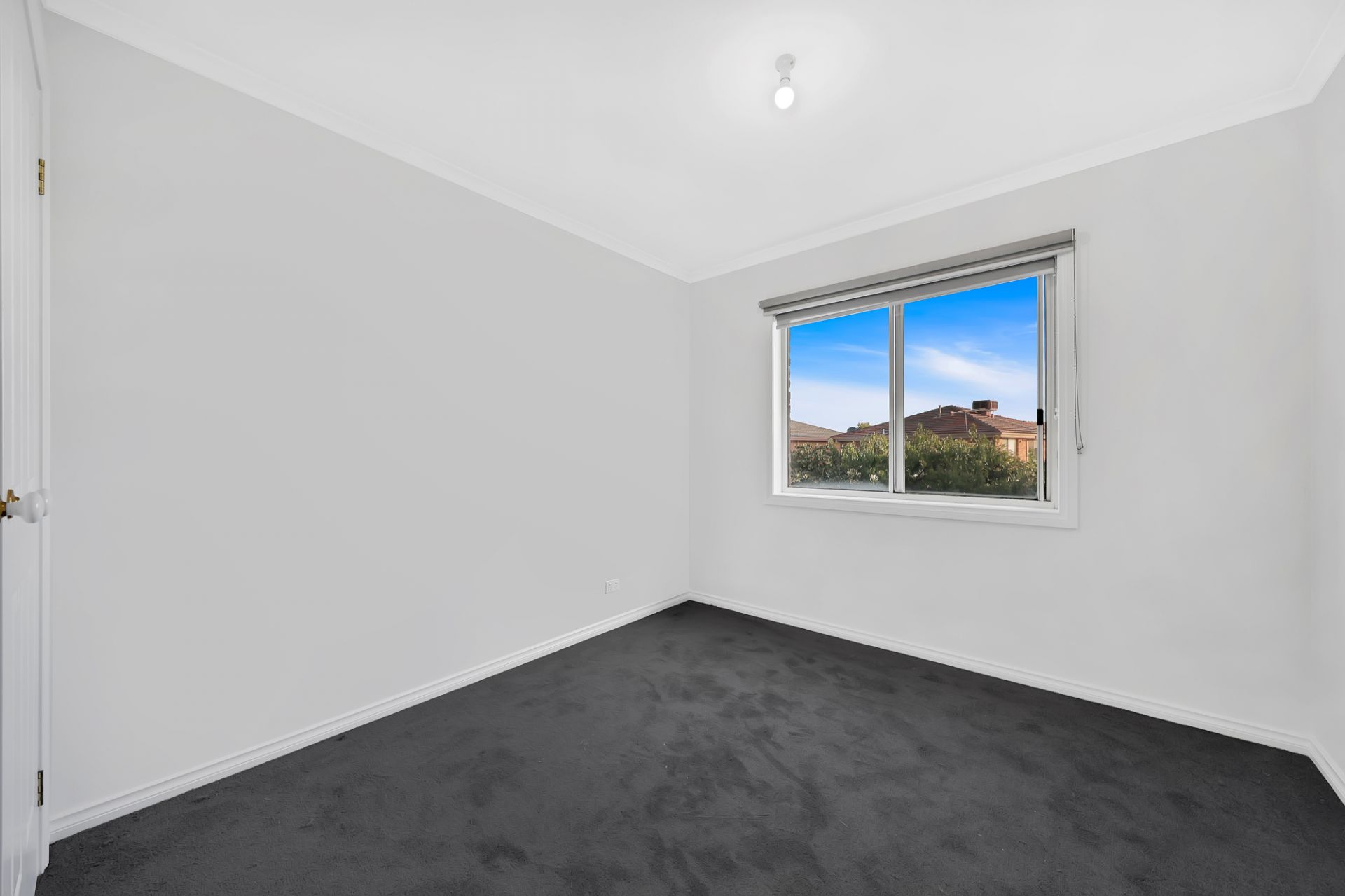 GREAT LOCATION WITH EVERYTHING YOU NEED!!!