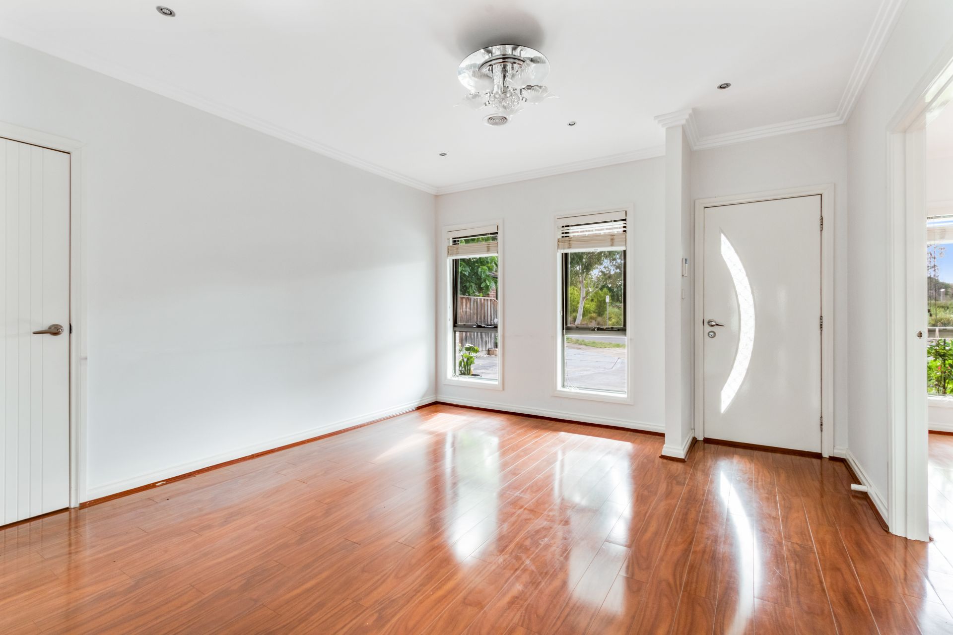 MODERN & LOW MAINTENANCE