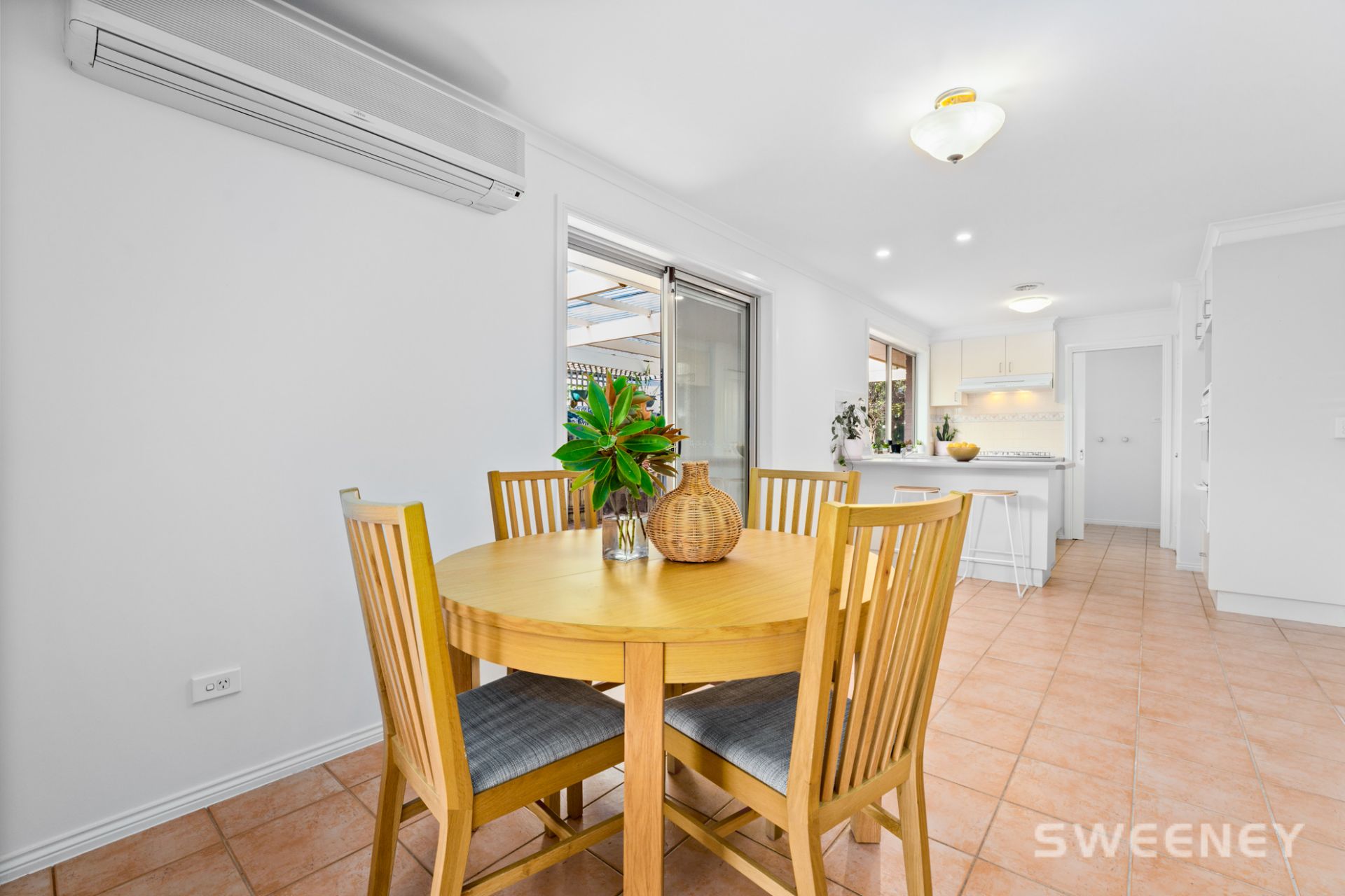 3 Roser Drive, Altona Meadows - Thumbnail 5