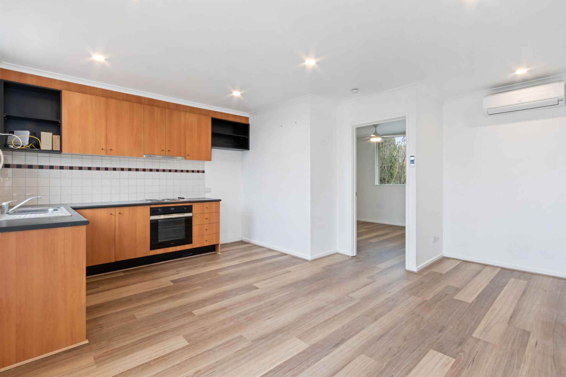 Secure Modern Apartment moments from Pender's Park