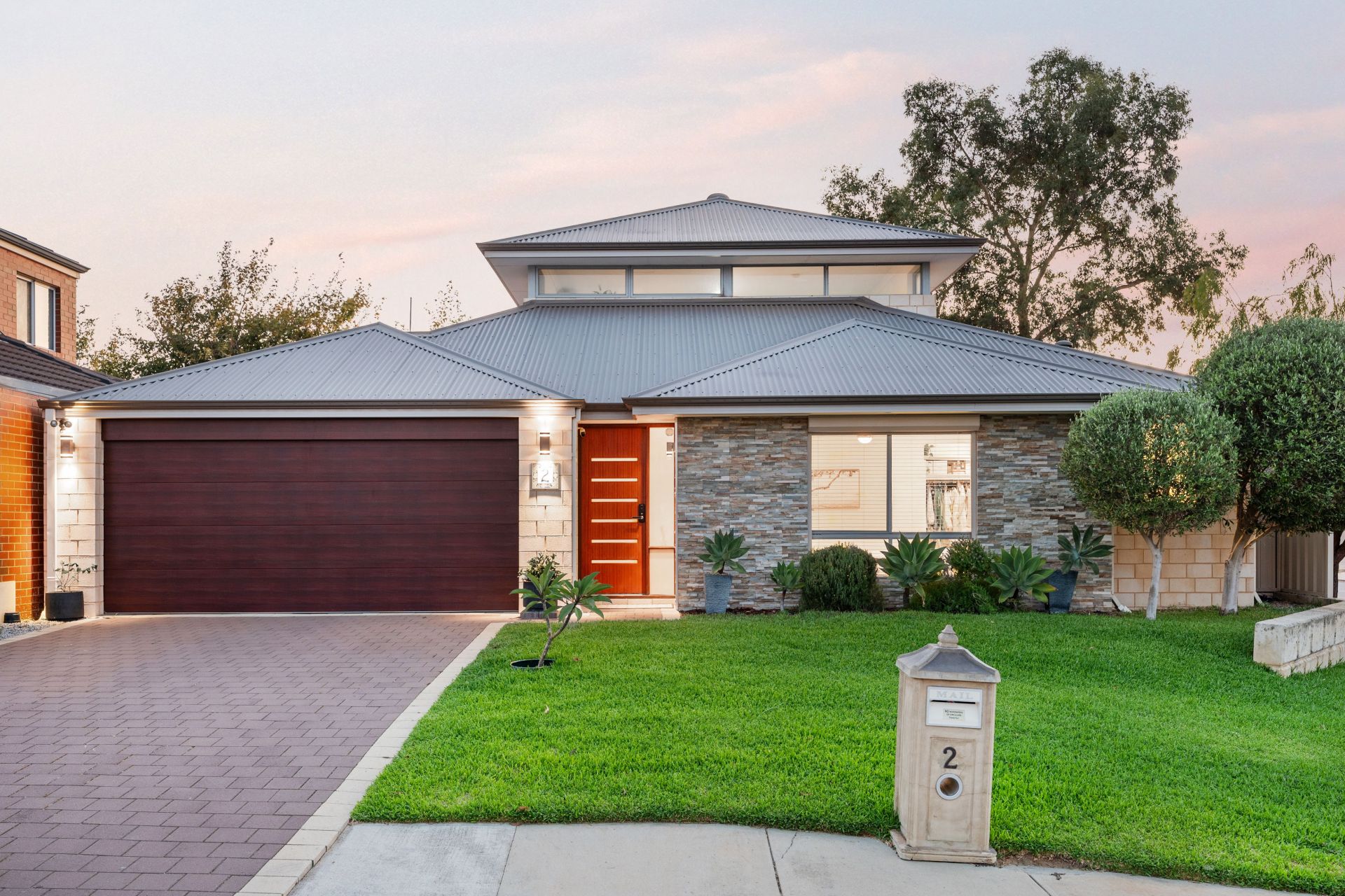 2 Tarquin Gardens, BELMONT WELSH Real Estate