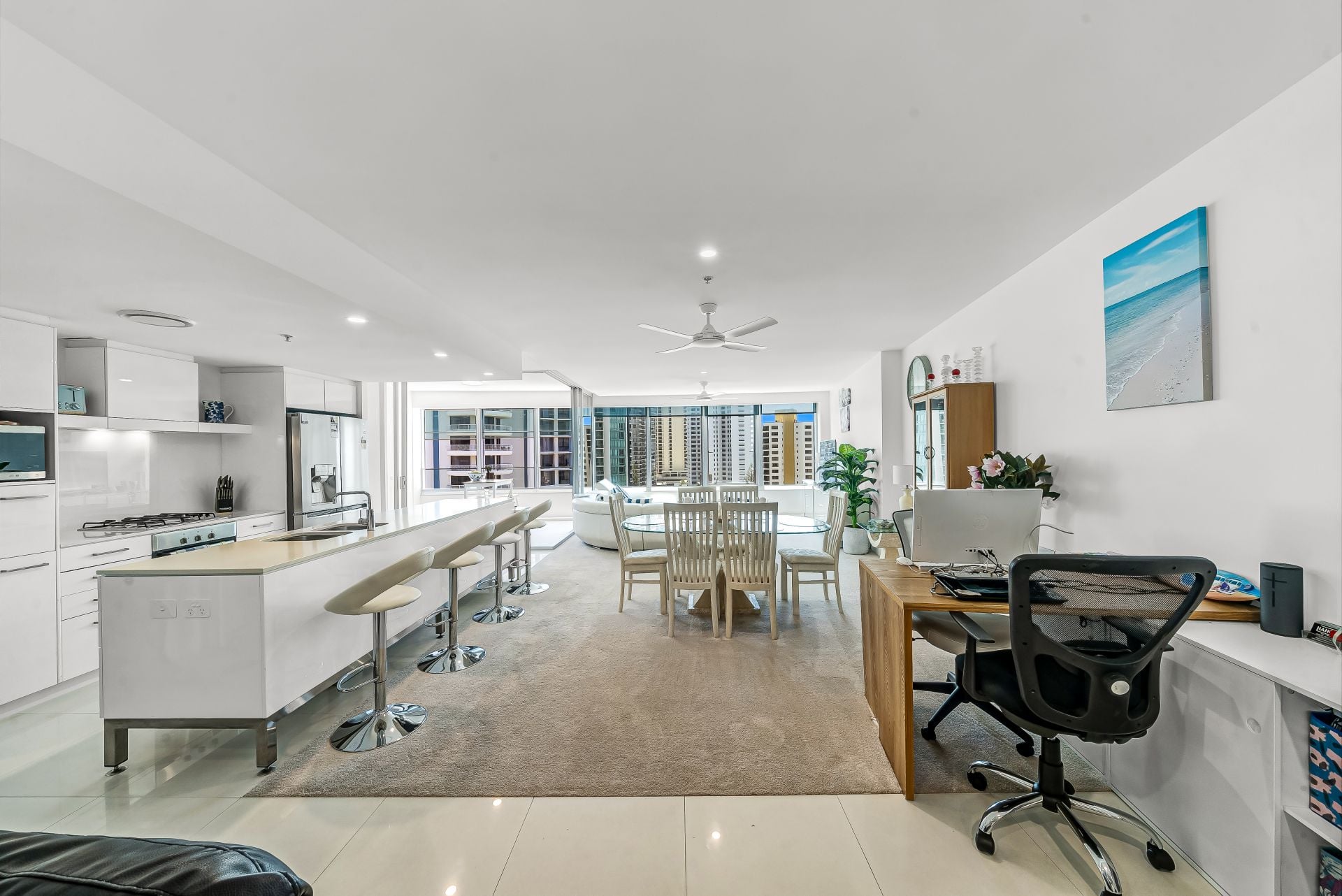 1001/9 Hamilton Avenue, Surfers Paradise - Thumbnail 7