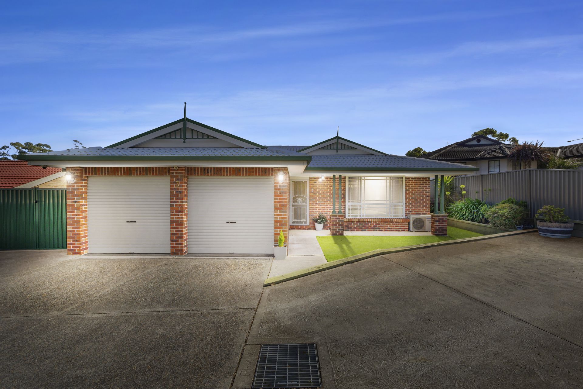 Real Estate For Sale 3 Cottage Corner Court Lake Haven , NSW