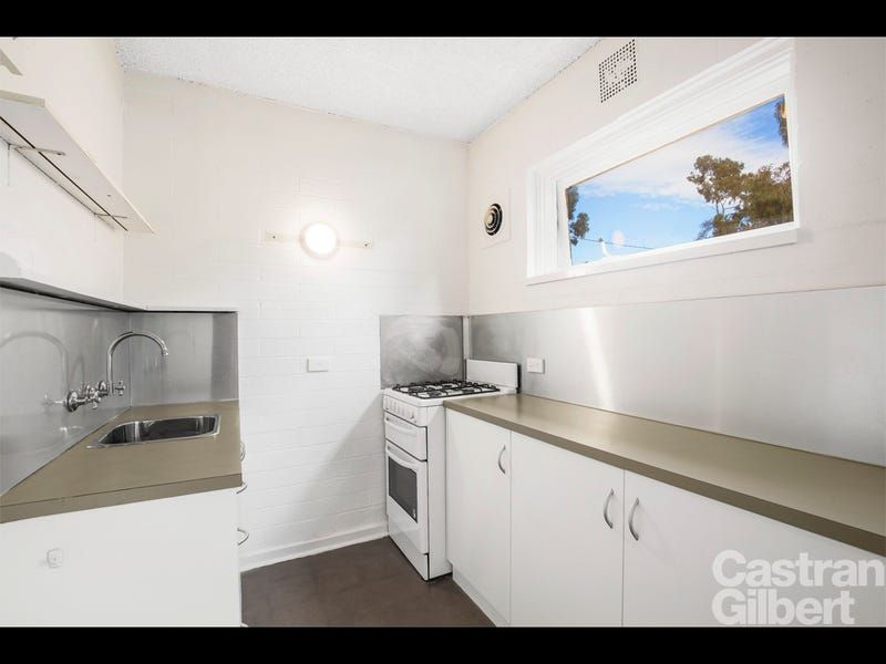 1/44 Gatehouse Street, Parkville - Thumbnail 3