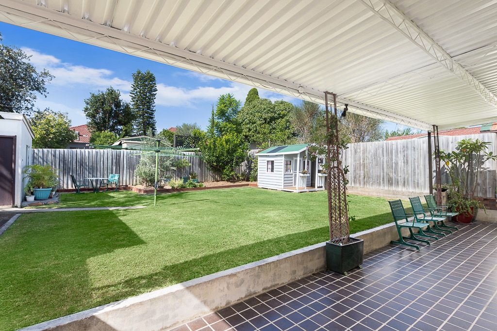 SOLD - Classic Period Style With Modern Family Ease