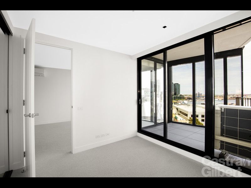 910/675 La Trobe Street, Docklands - Thumbnail 6