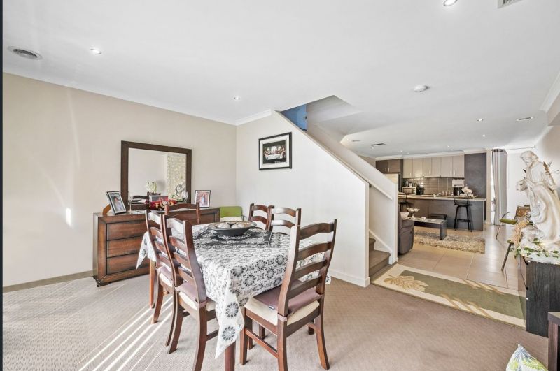 3/79 Lancefield Drive, Caroline Springs - Thumbnail 4