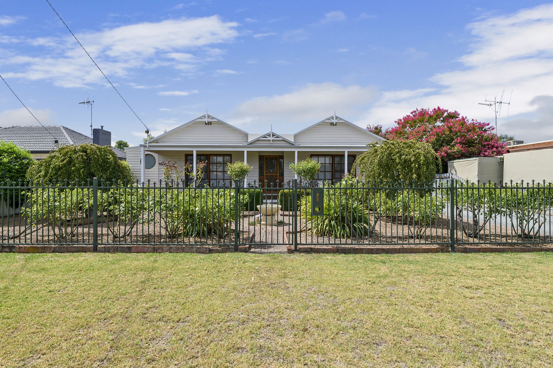 7 Egmont Street, BENALLA Living Here Benalla