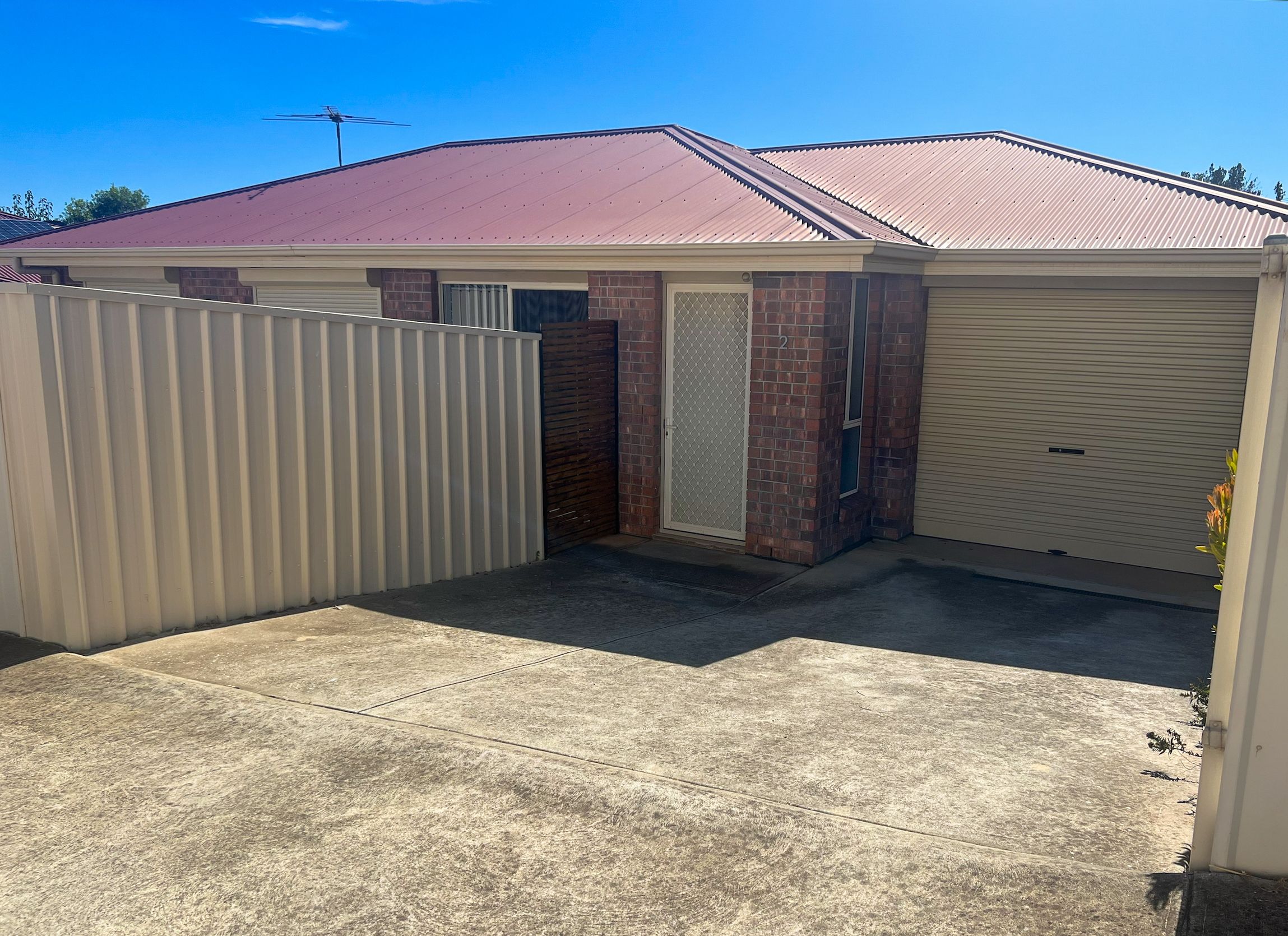 2/6 Booth Avenue Morphett Vale 5162