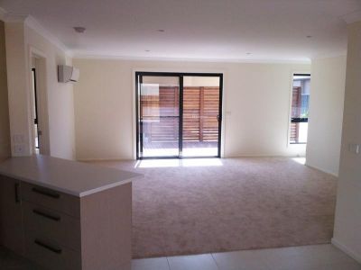 2/19 Parker Street, DEVONPORT, Devonport - Thumbnail 4
