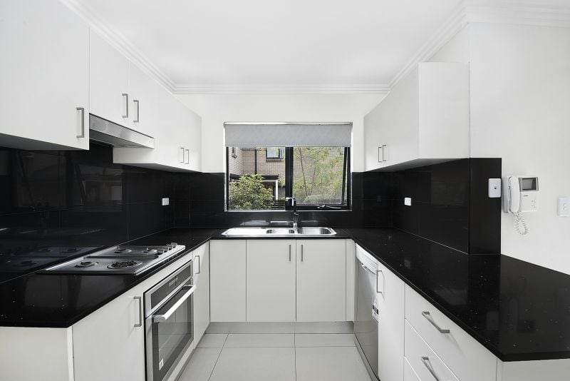 2/13-17 Durbar Avenue Kirrawee NSW, Kirrawee - Thumbnail 2
