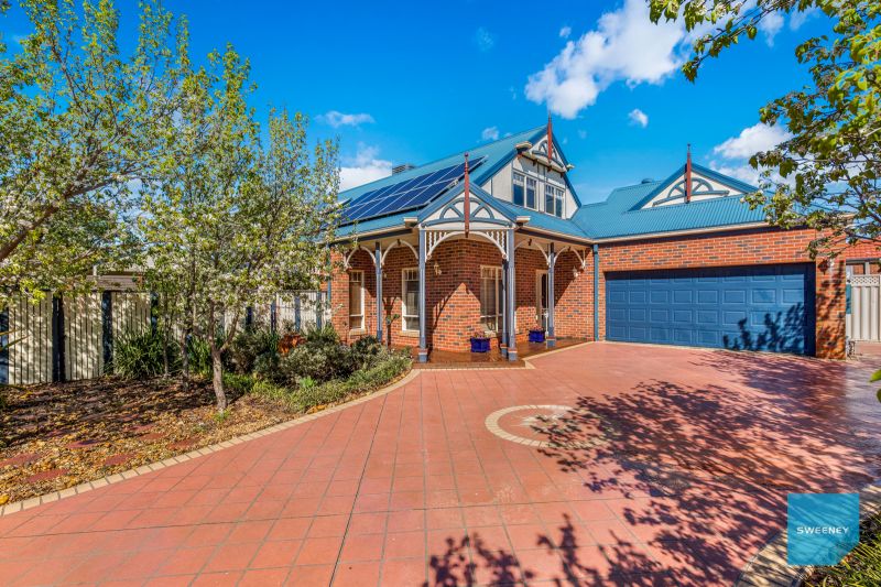 25 Ranmore Grove, Caroline Springs - Thumbnail 2
