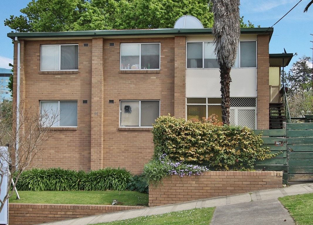 **Super Spacious Apartment**