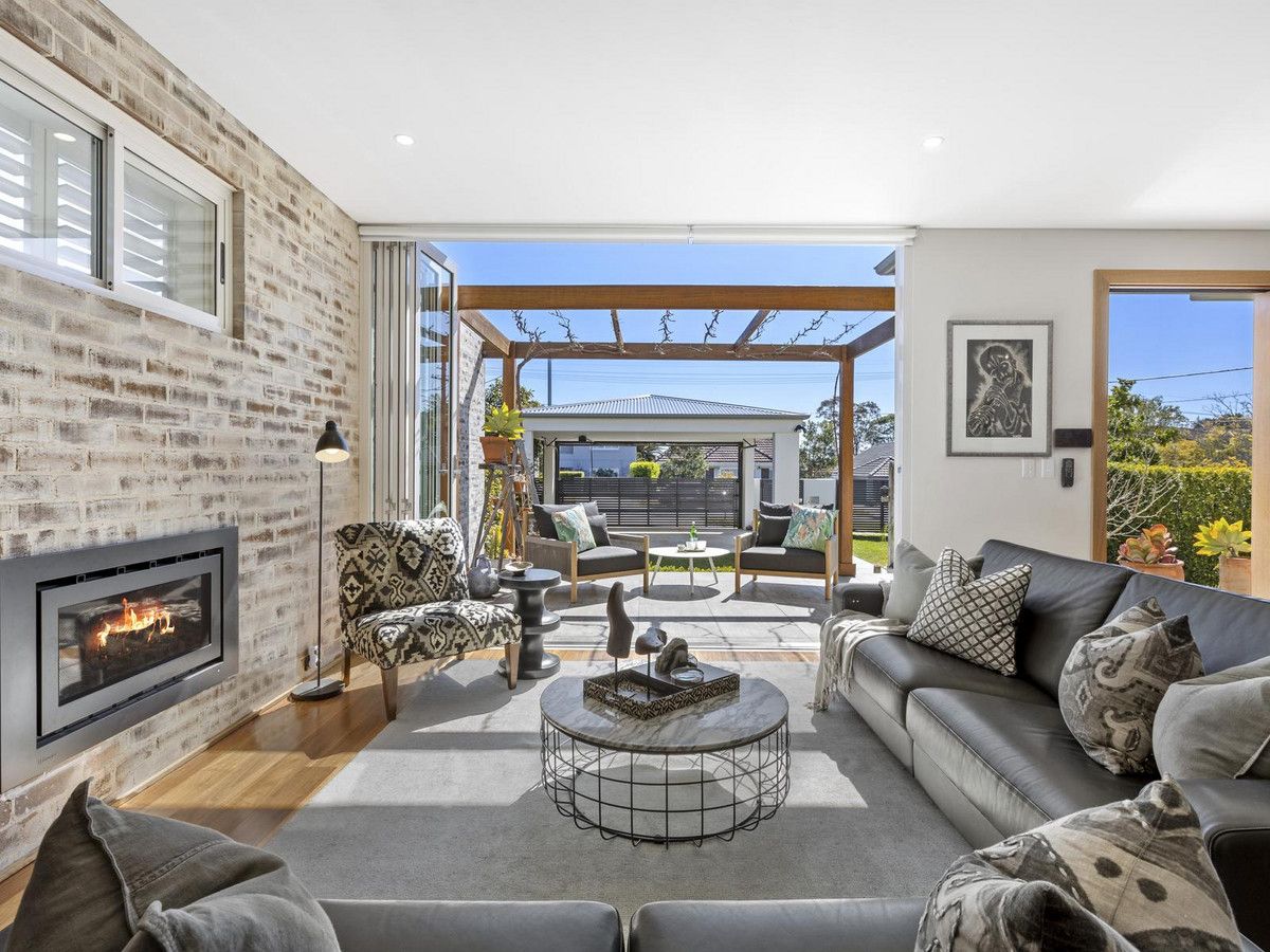 18 Neeworra Road Northbridge 2063