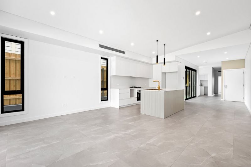 72 Tenterden Road BOTANY NSW, Botany - Thumbnail 3