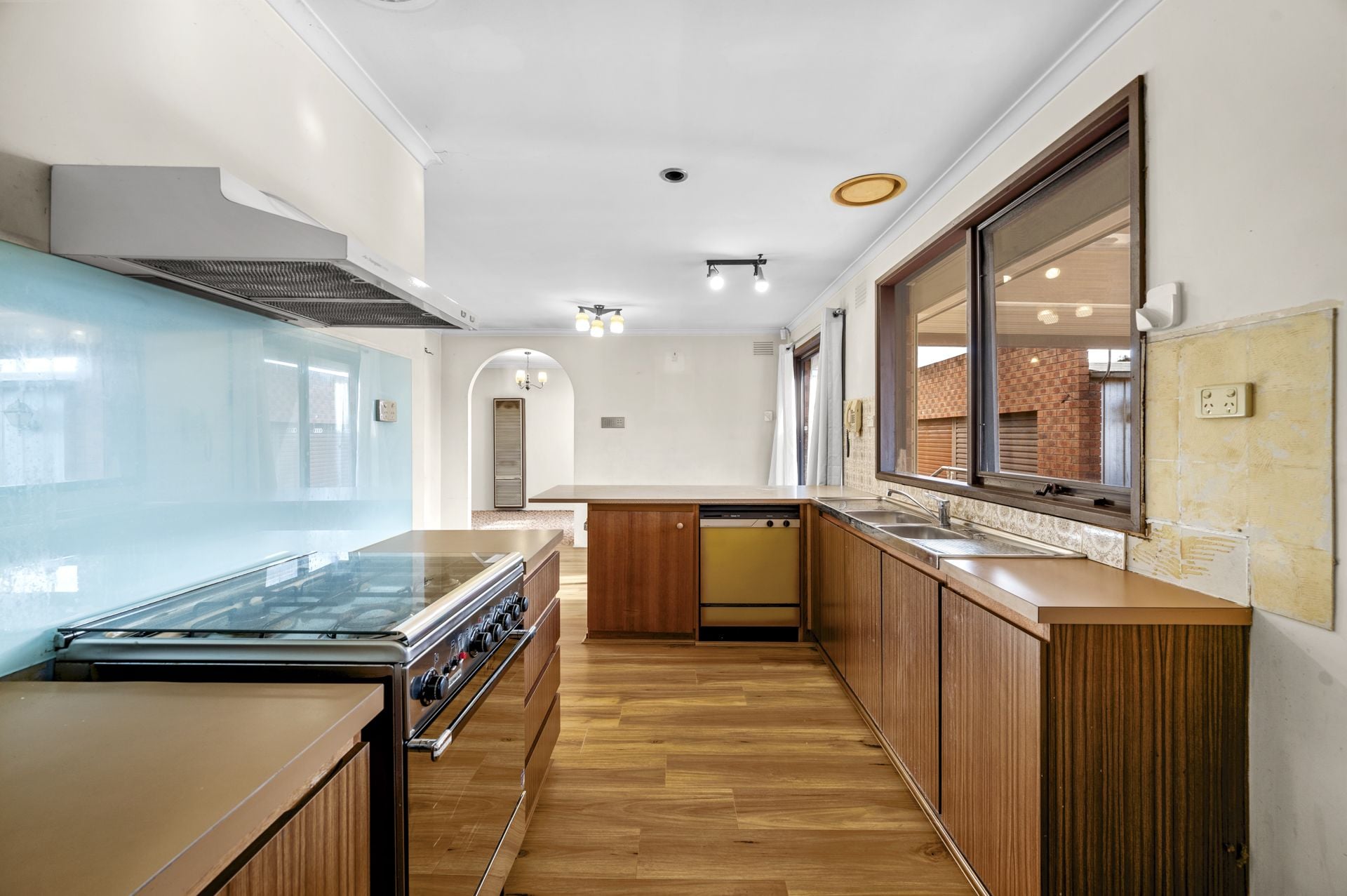 Prime Location For Home Or Investment