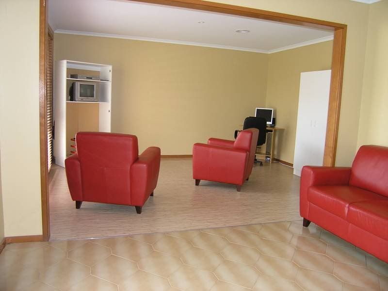 4 BEDROOM HOME IN A PRIME LOCATION