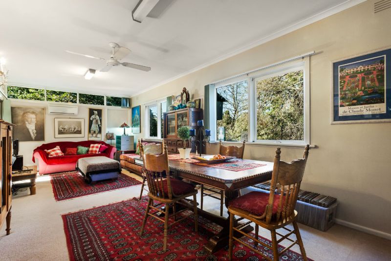 82 Broughton Road, Surrey Hills - Thumbnail 3