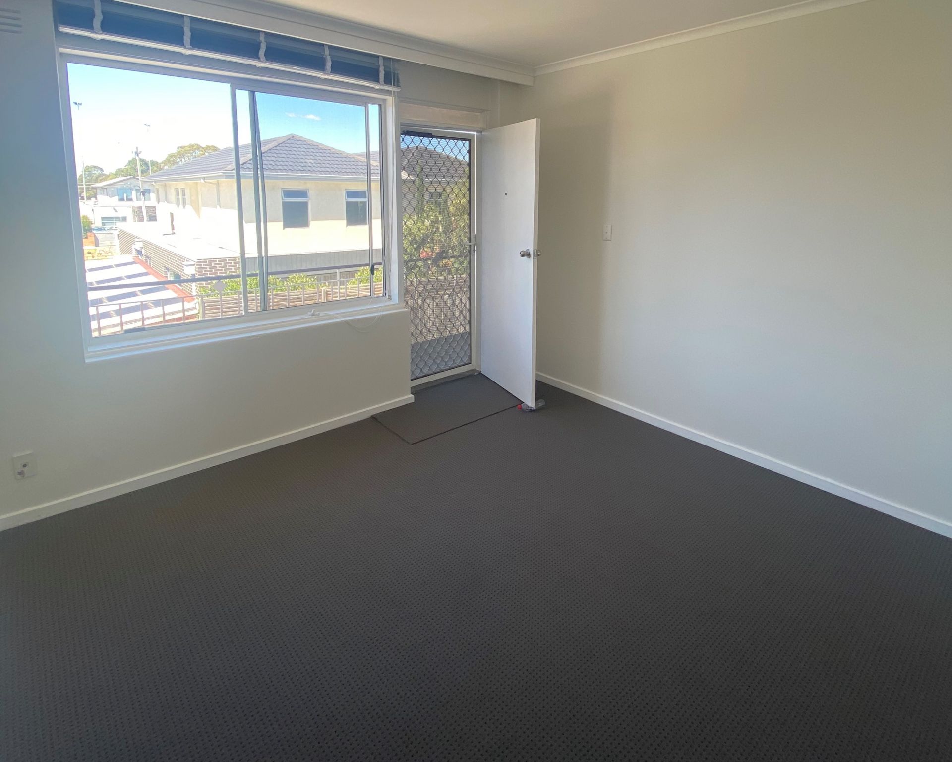 Modern One Bedroom Apartment!