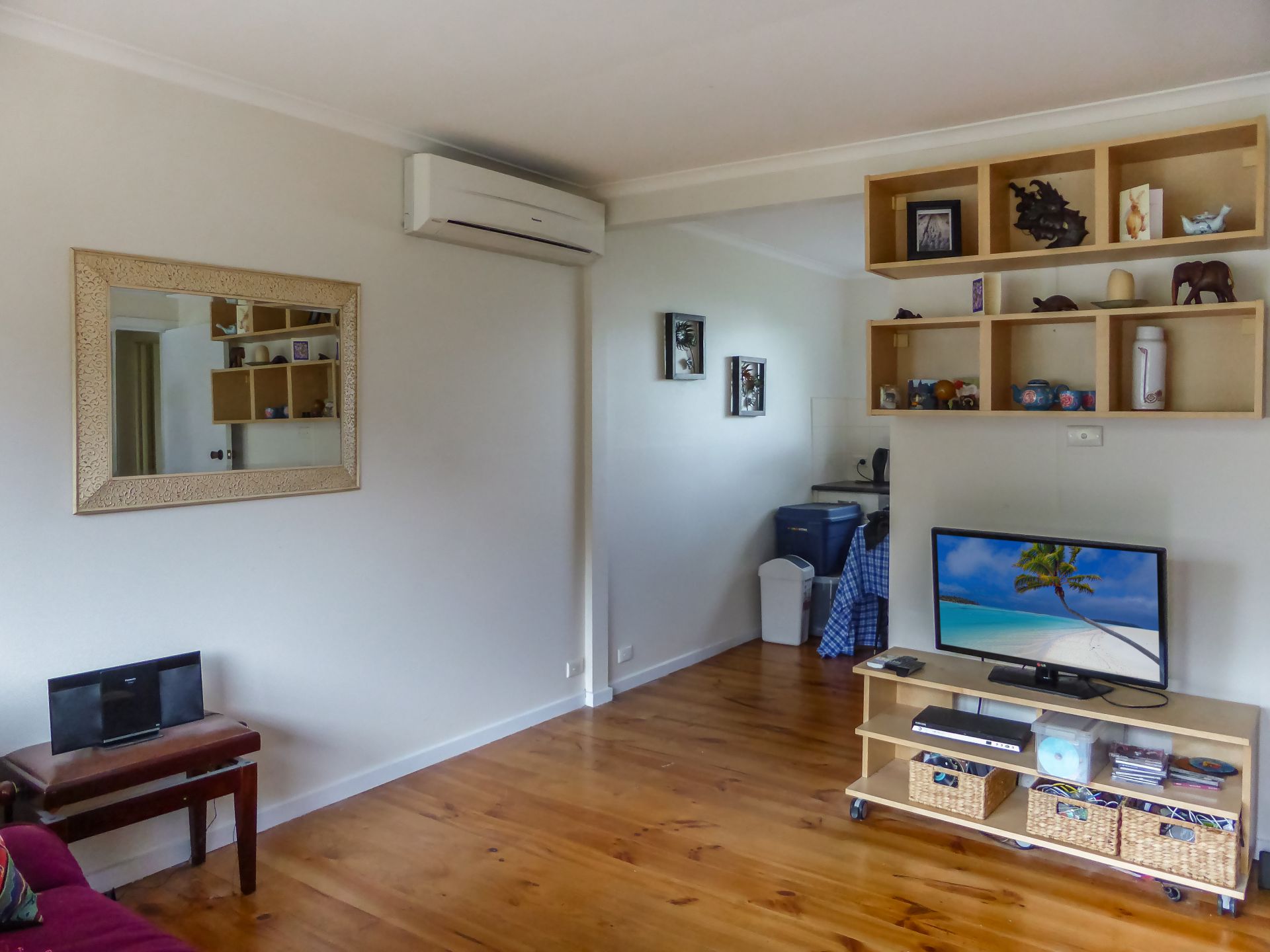 Top Location- Fridge & Washing Machine Included!!