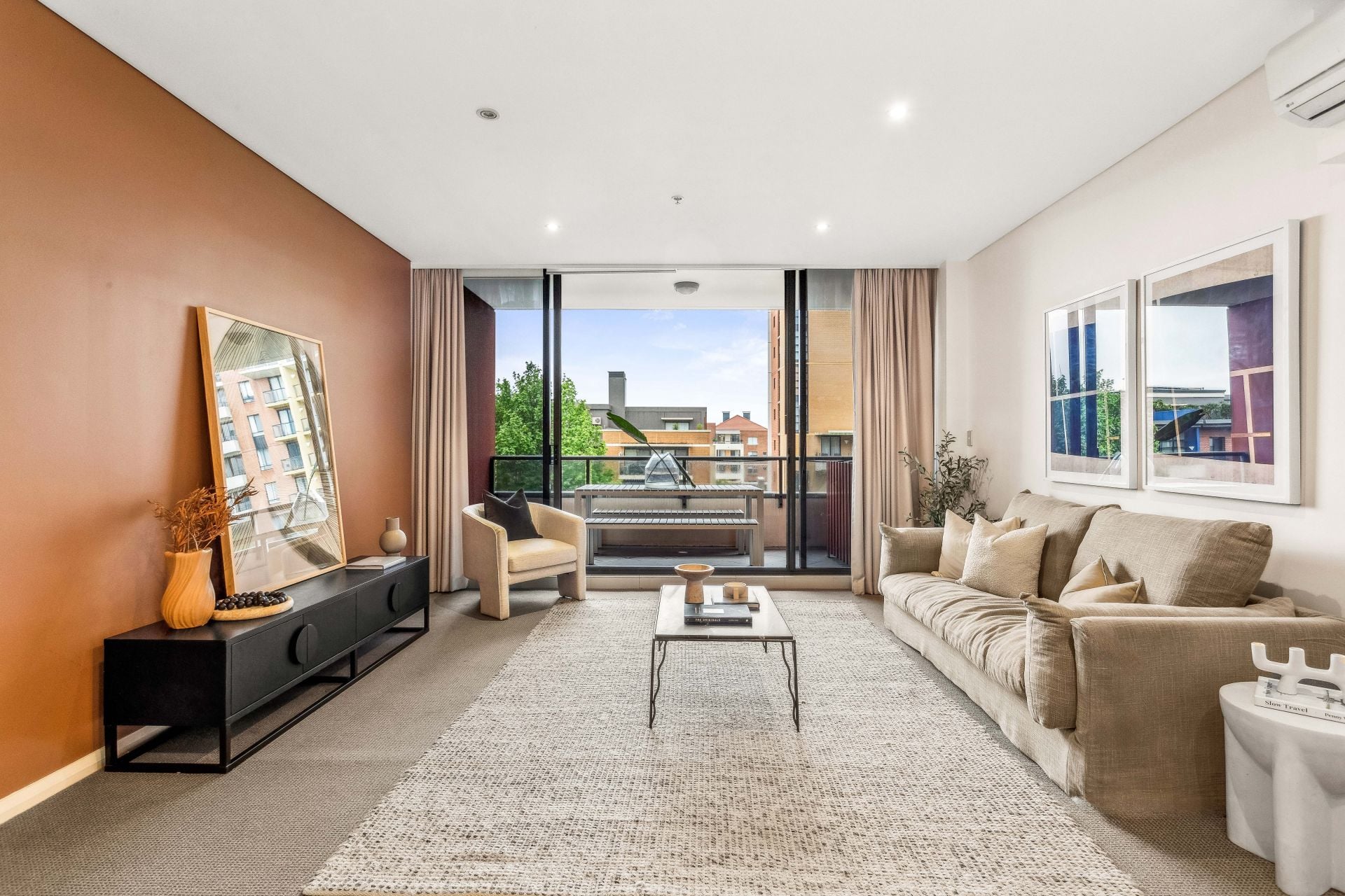 844/7 Crescent Street, Waterloo, Waterloo - Thumbnail 2