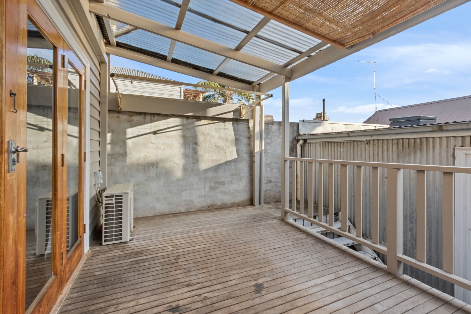 Vibrant Home in Premium locale