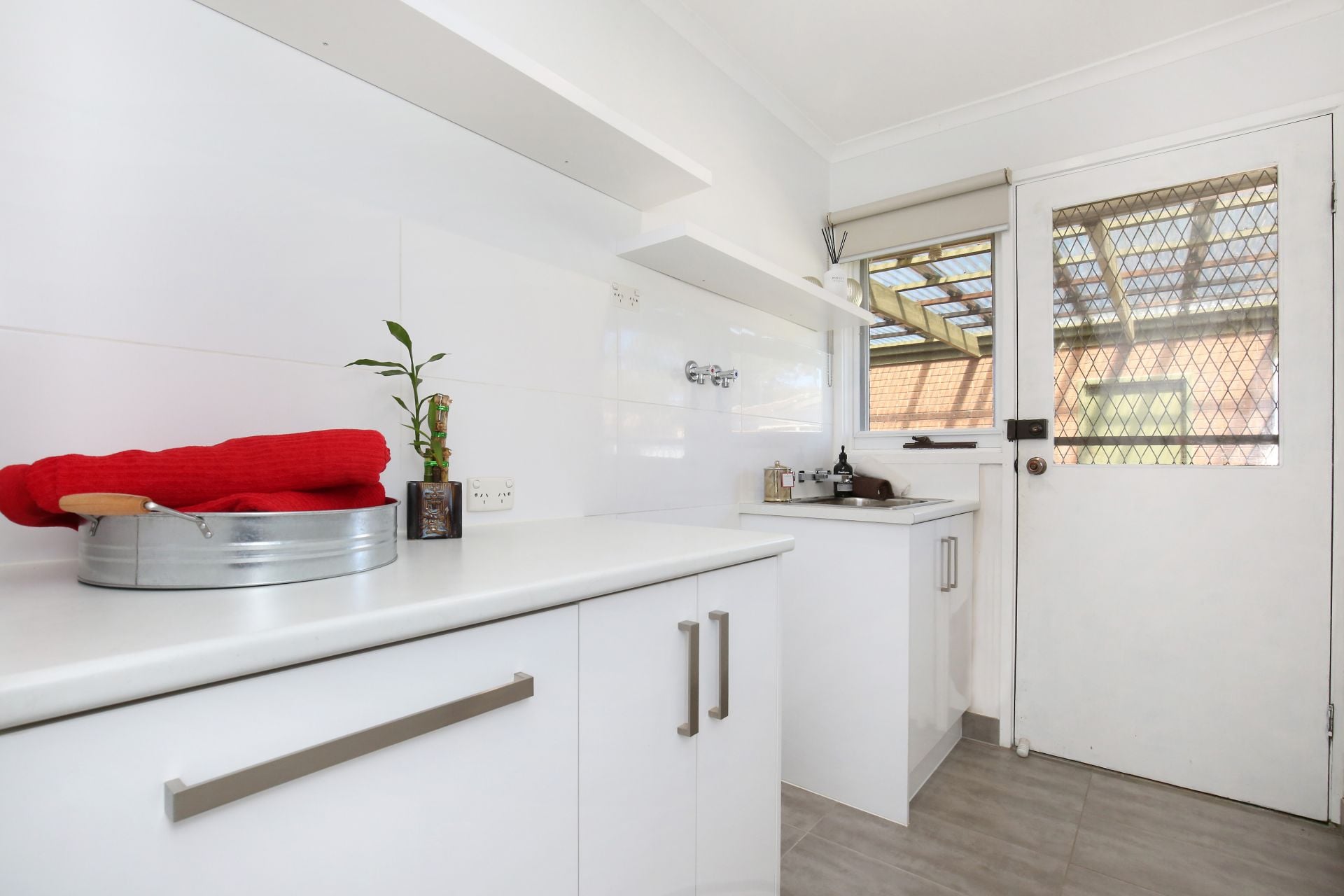 MODERN LIVING IN PRIME LOCATION