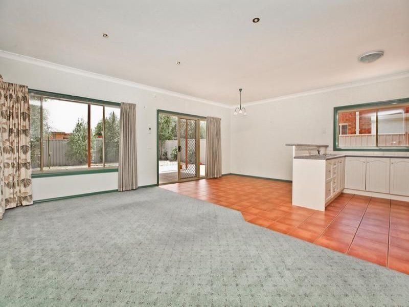 10 Taylors Court, Caroline Springs - Thumbnail 3
