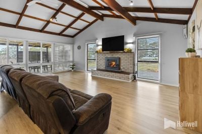 2/7 Cripps Street, Stanley, Stanley - Thumbnail 4