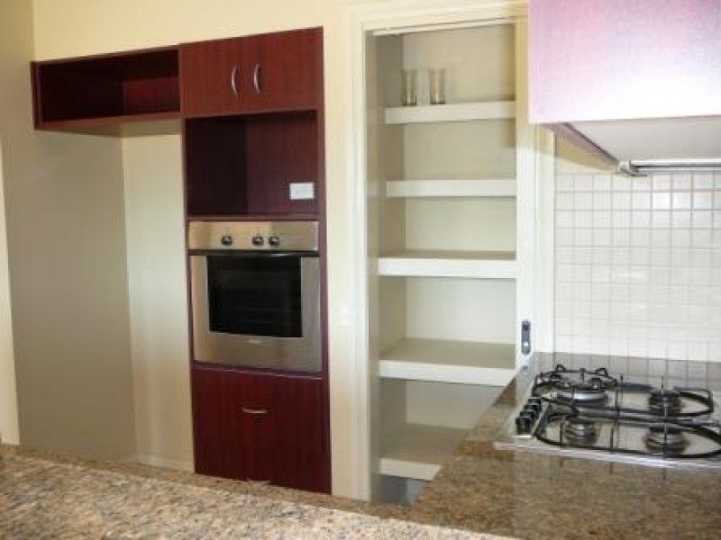 19/1 Greg Norman Drive, Sanctuary Lakes - Thumbnail 4