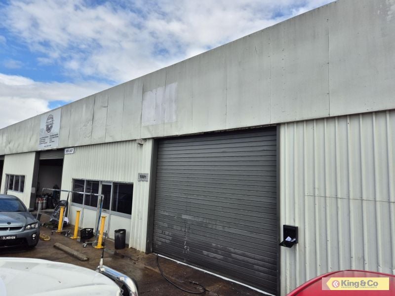 Prime Exposure! Suits Motor Trade!