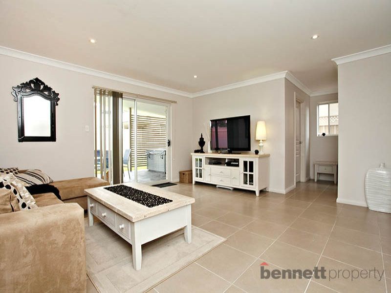 MCGRATHS HILL, NSW, McGraths Hill - Thumbnail 5
