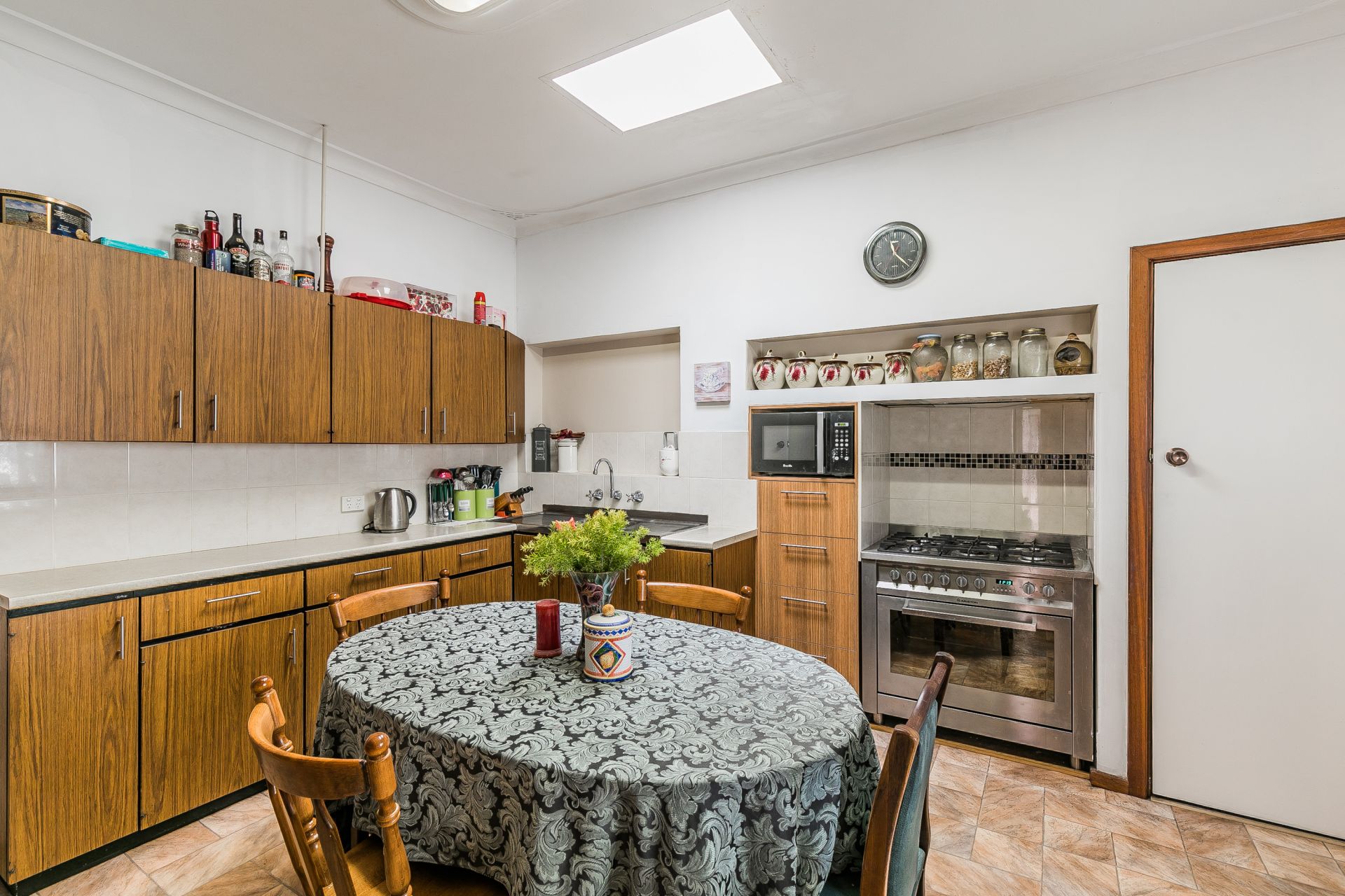 172 Morley Drive Yokine WA, Yokine - Thumbnail 5