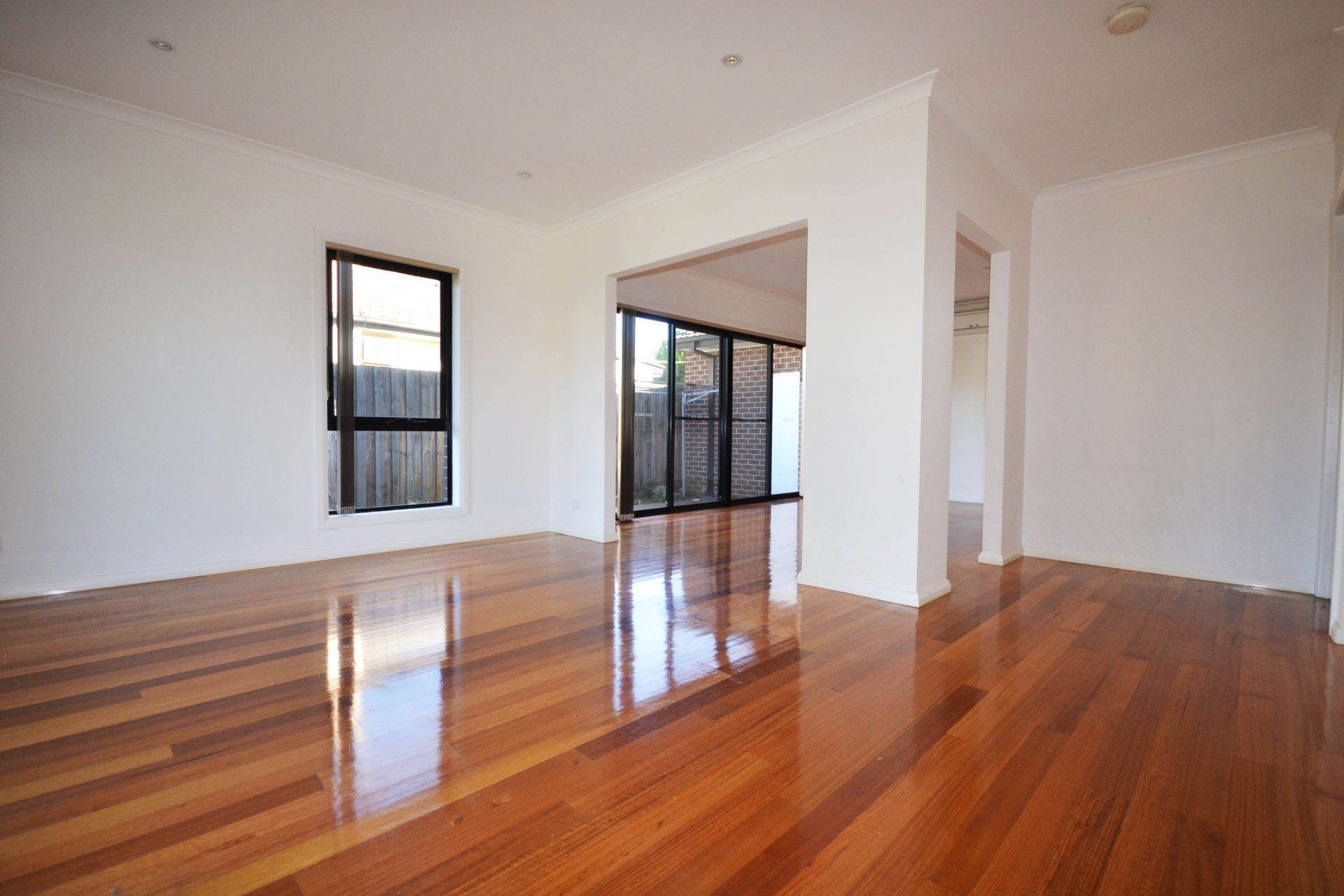 PERFECTLY PROPORTIONED & IMPRESSIVE THROUGHOUT