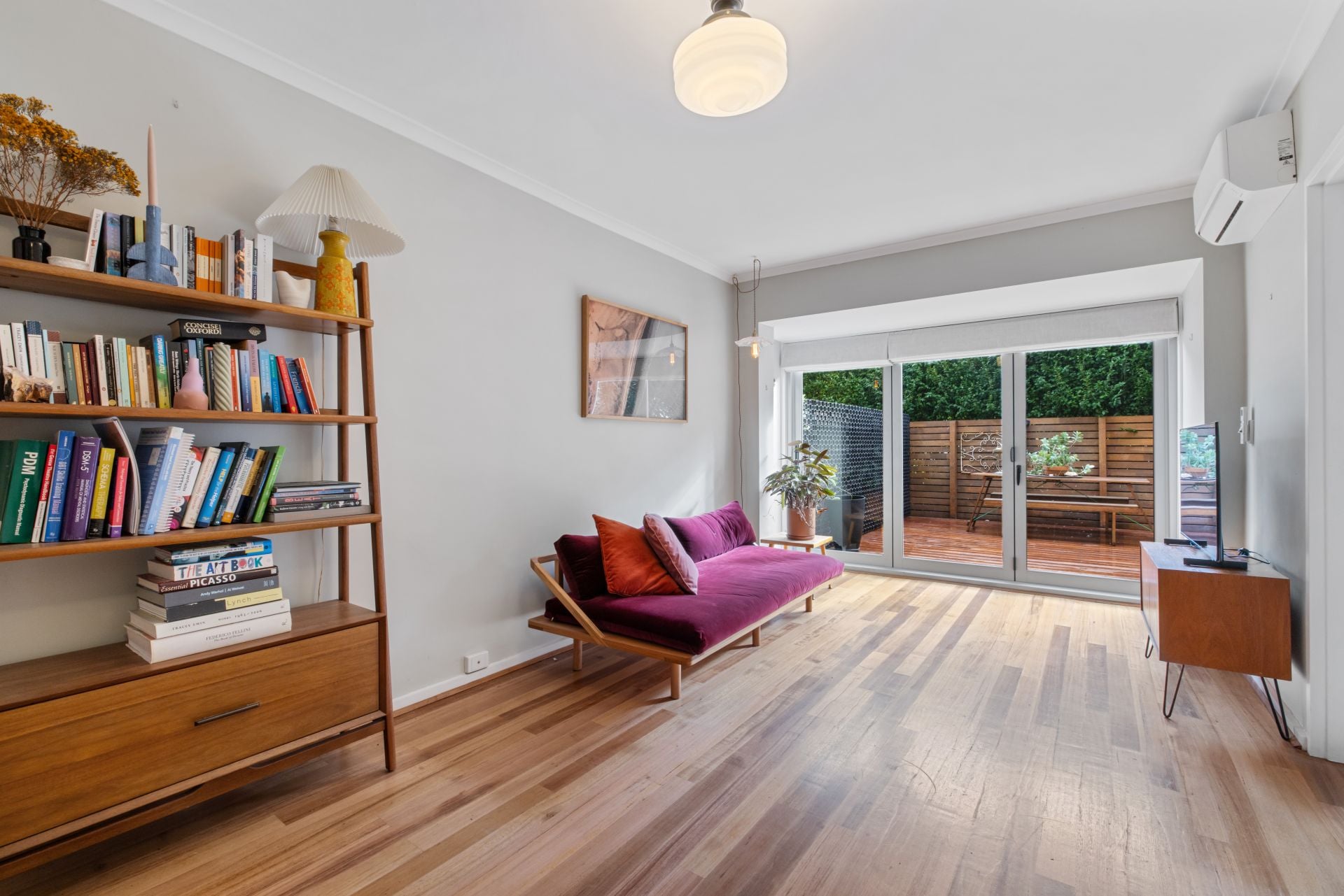 Charming Ground Floor Apartment